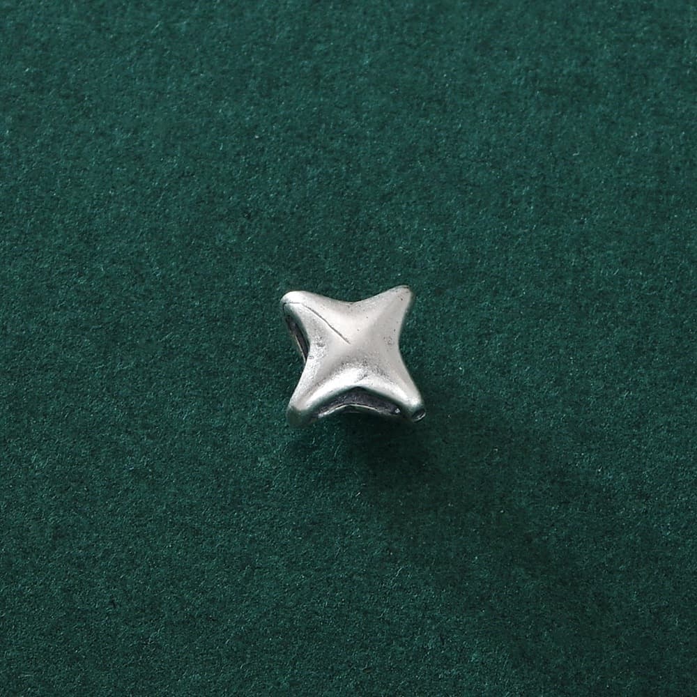 Charm Sincera Four Pointed Star thumbnail 1