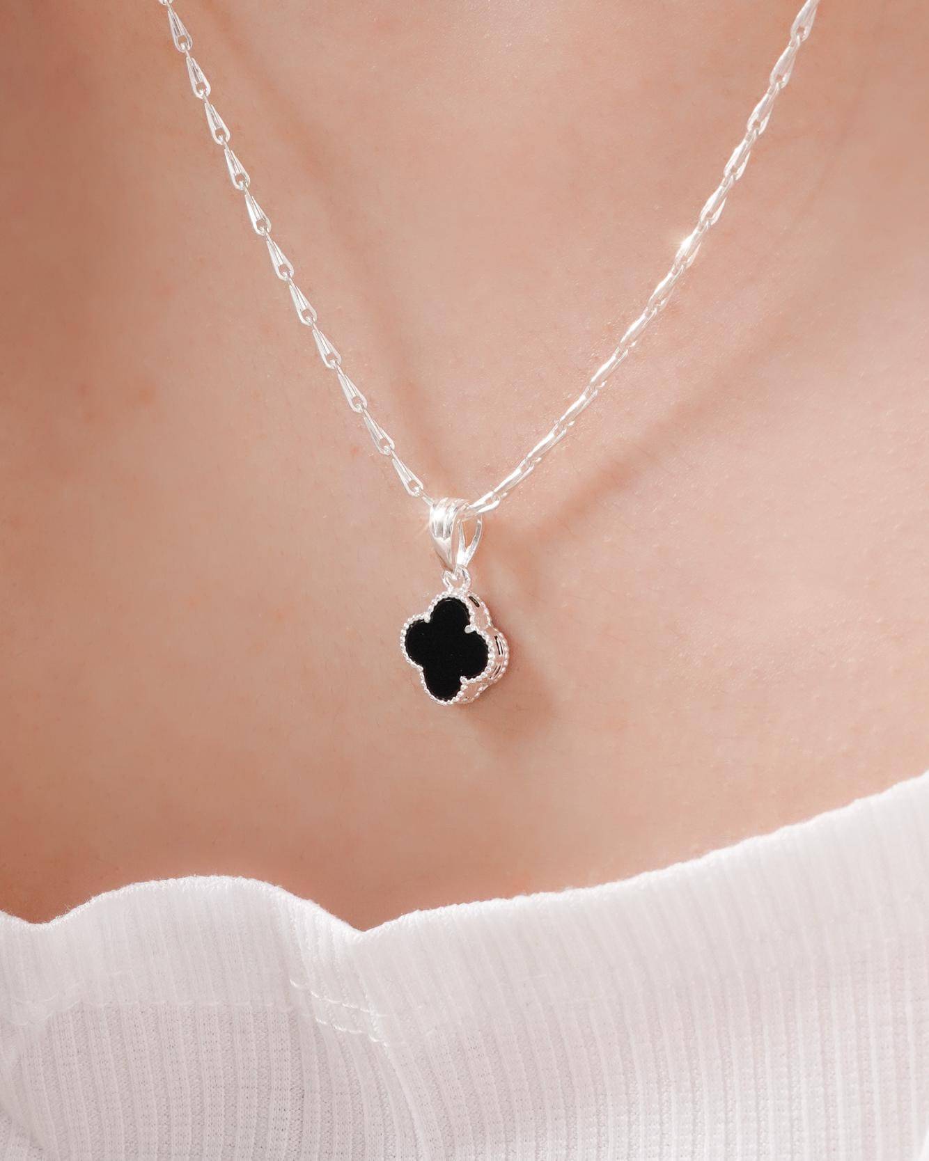 Mặt Dây Chuyền Cỏ Bốn Lá (Chỉ Mặt Dây) 2