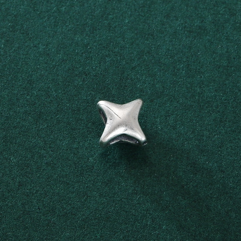 Charm Sincera Four Pointed Star 1